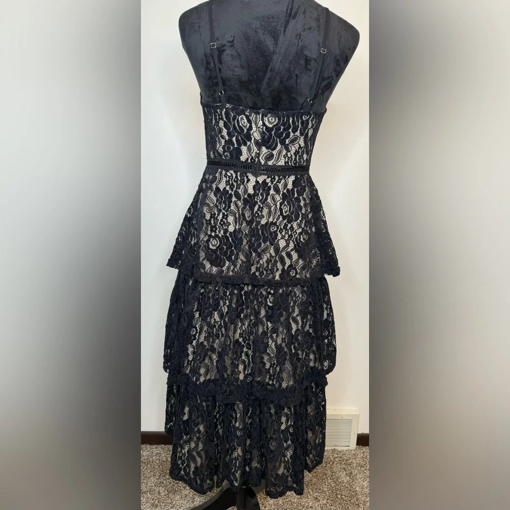 Lulu’s Women’s Pass Me the Prosecco Black Velvet Lace Tiered Midi Dress Size S - Picture 7 of 10